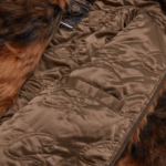 Corteiz Giacca con Cappuccio in Pelliccia Diamante Marrone